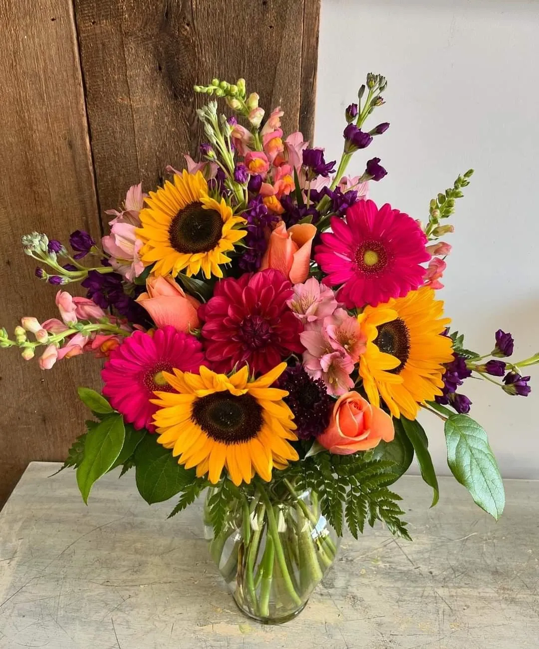 FRESH HIGH QUALITY NATURAL FLOWER ARRANGEMENT